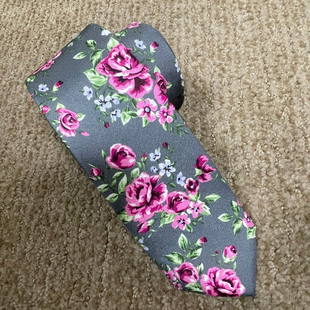 Express Silk Floral Slim Tie Mens 2.25" Grey Pink Rose‎ Excellent Wedding Dapper